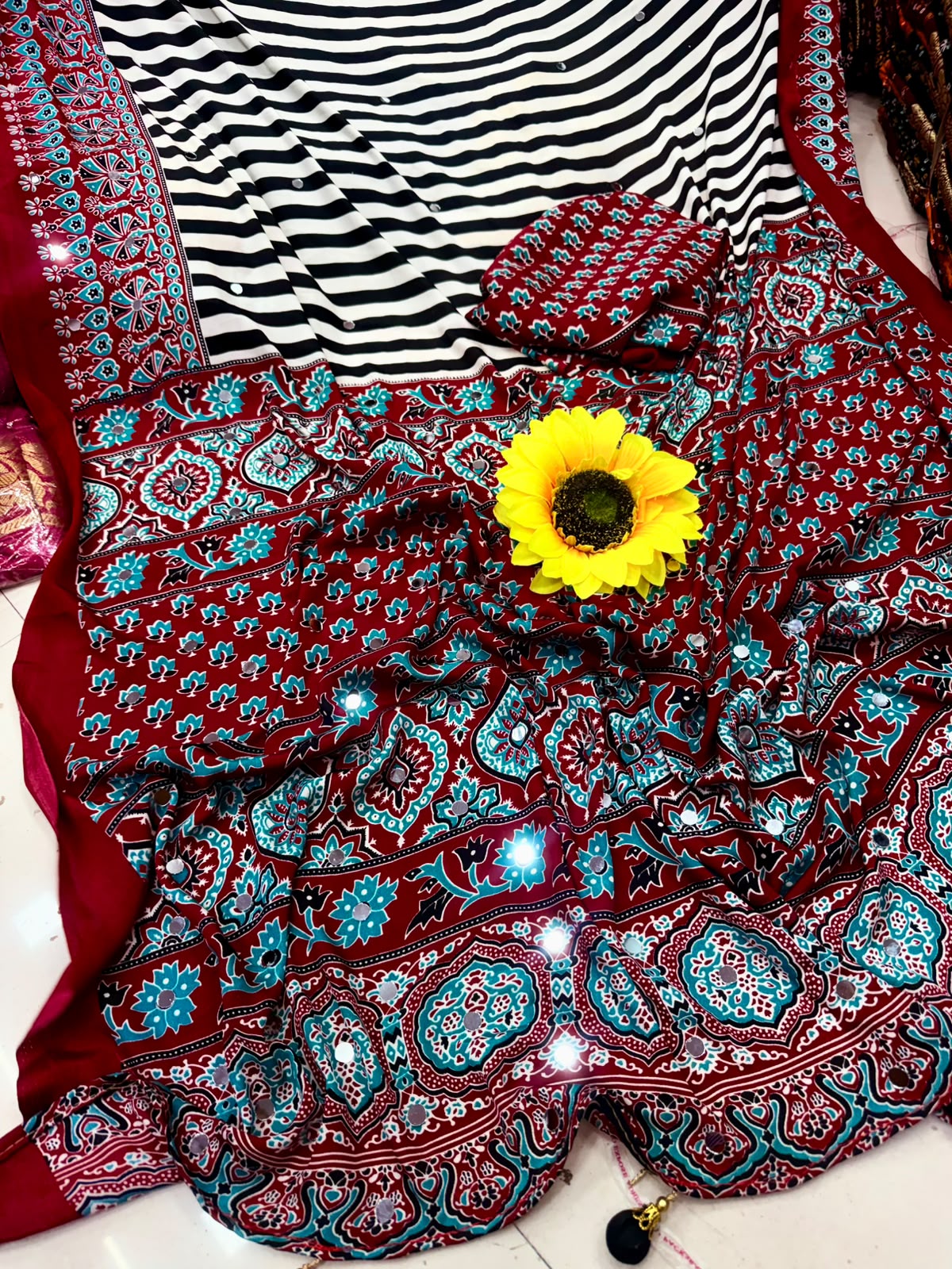Ajrakh Print Gajji Silk Saree — photo 2