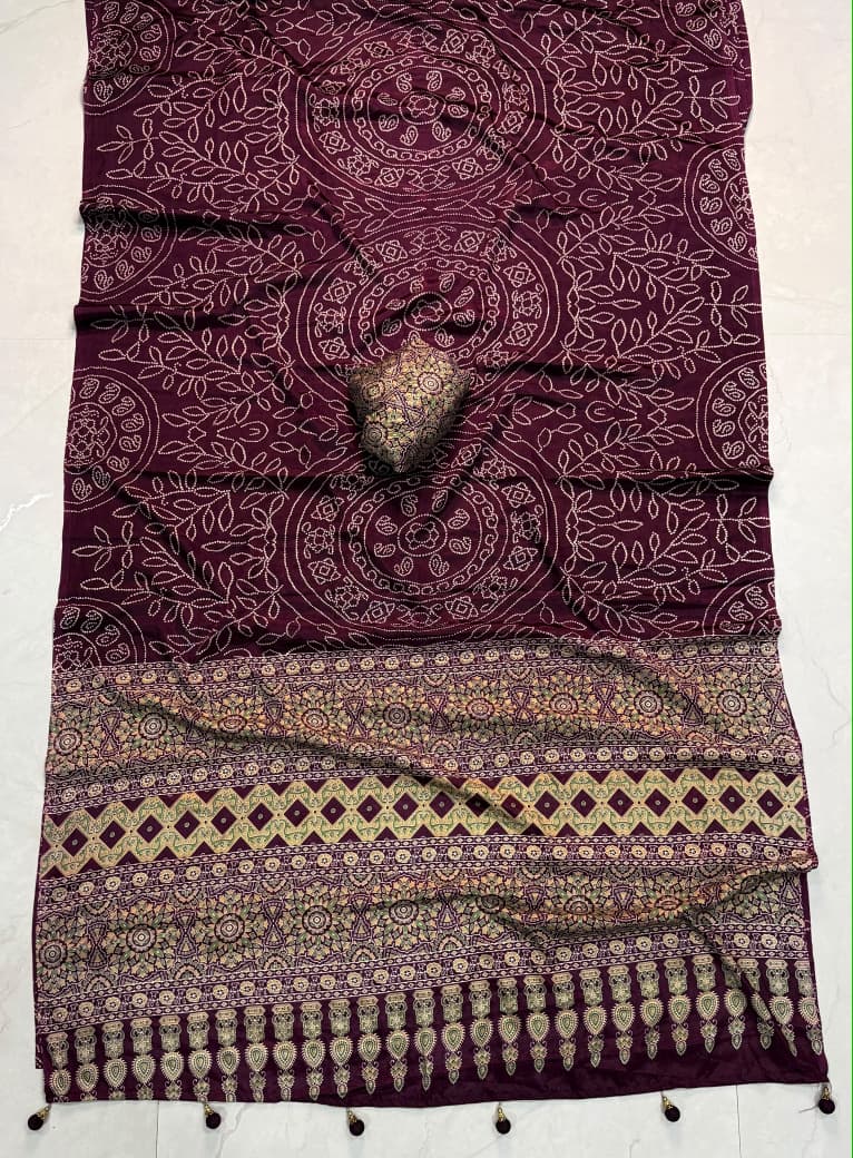 Ajrakh Crepe Gajji Silk Saree — photo 3