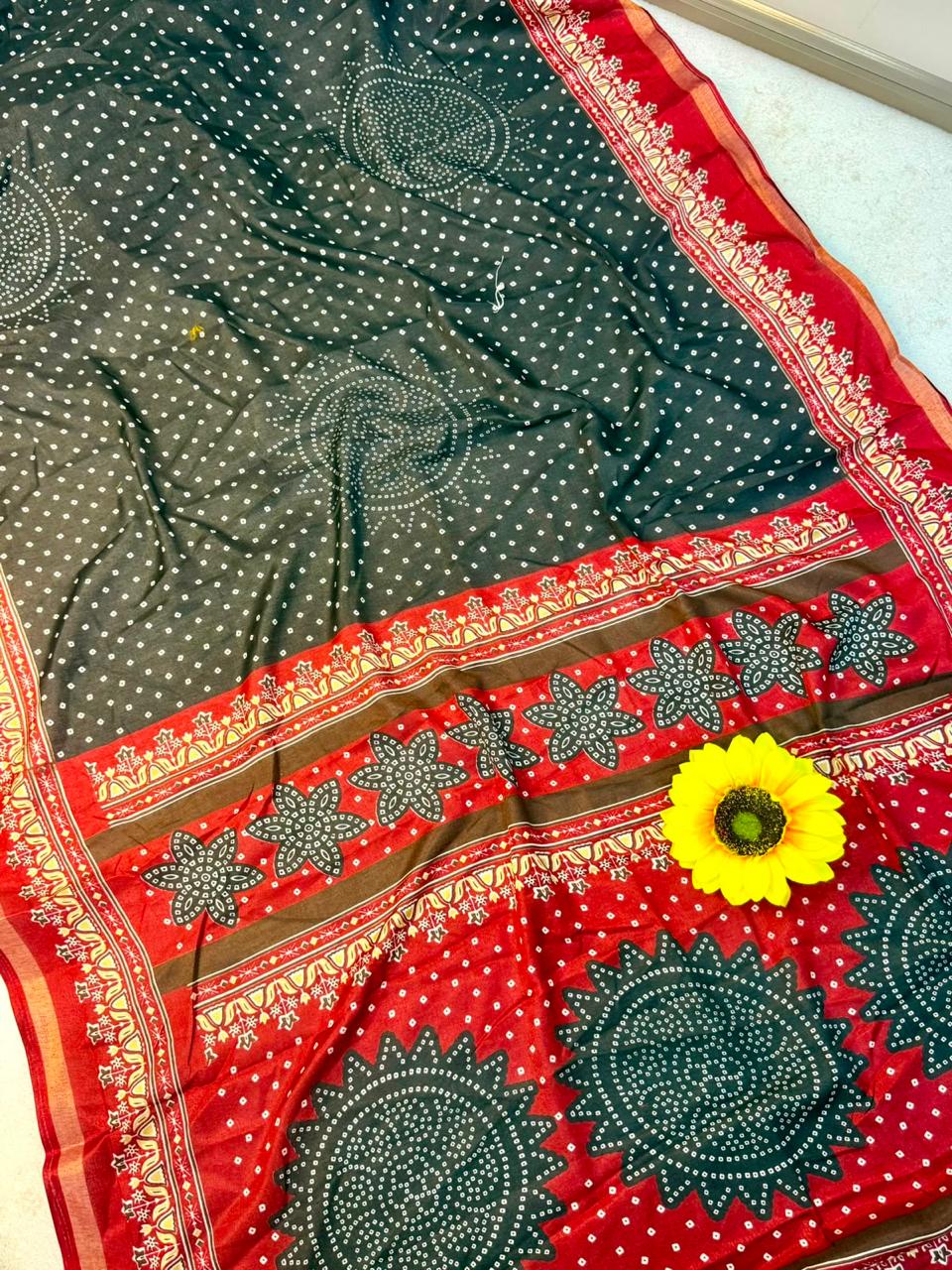 Mul Cotton Bandhani Patola Saree — photo 8