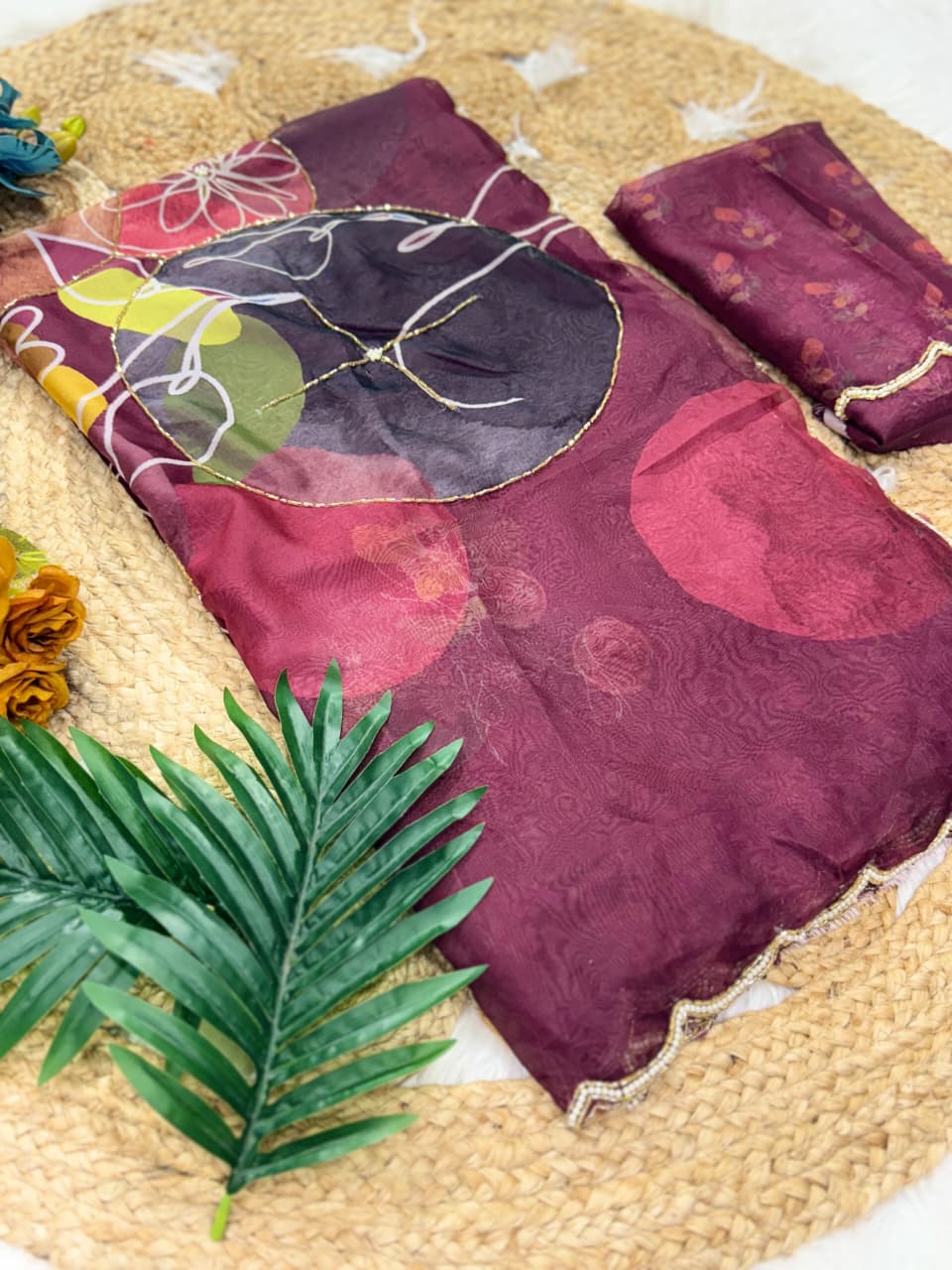 Tabby Silk Floral Saree With Moti Border — photo 6