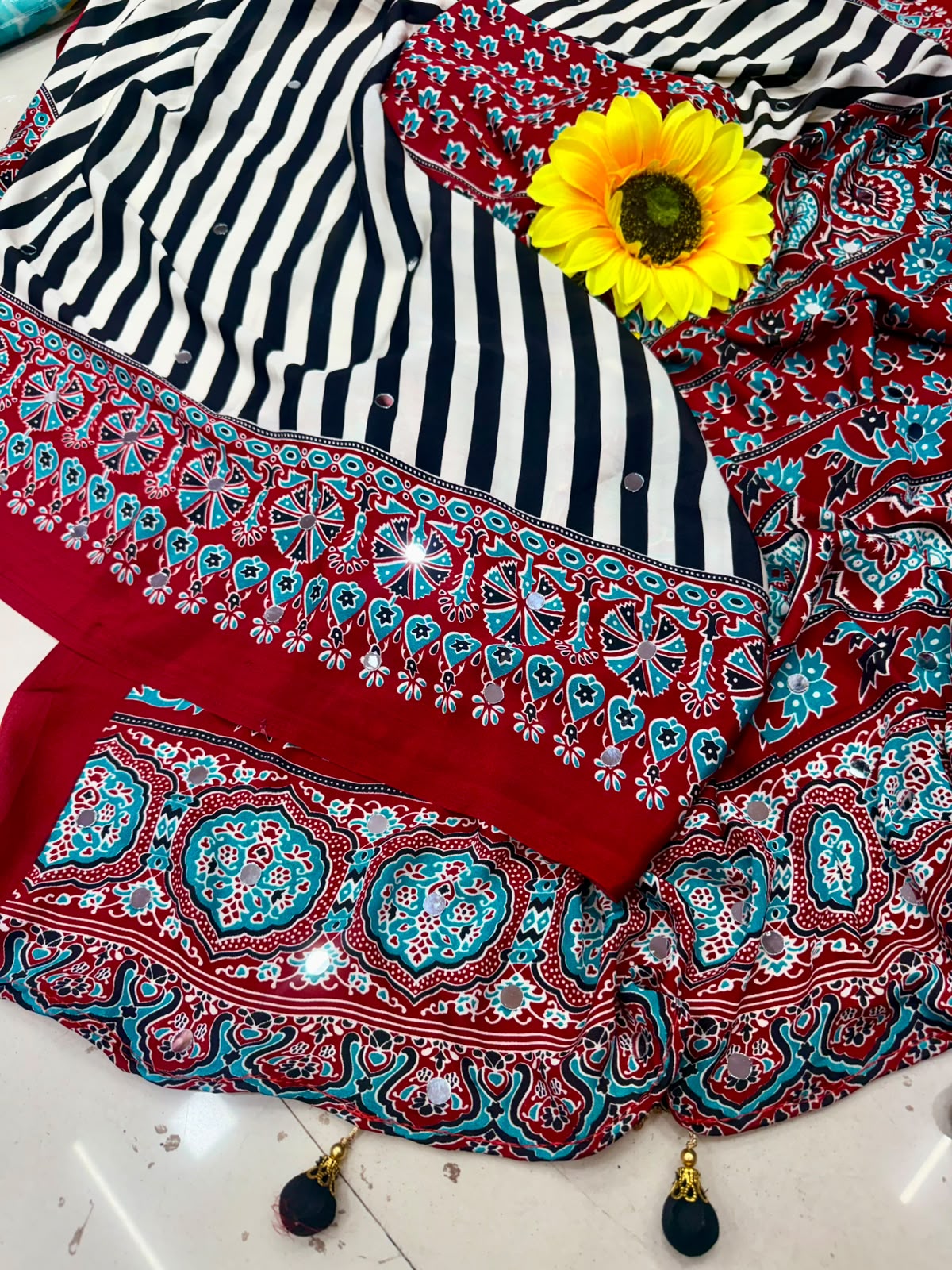 Ajrakh Print Gajji Silk Saree — photo 9