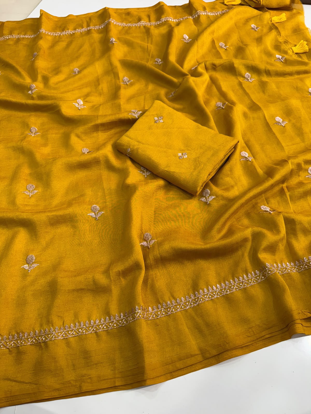 Jute Saree With Butti Embroidery — photo 2